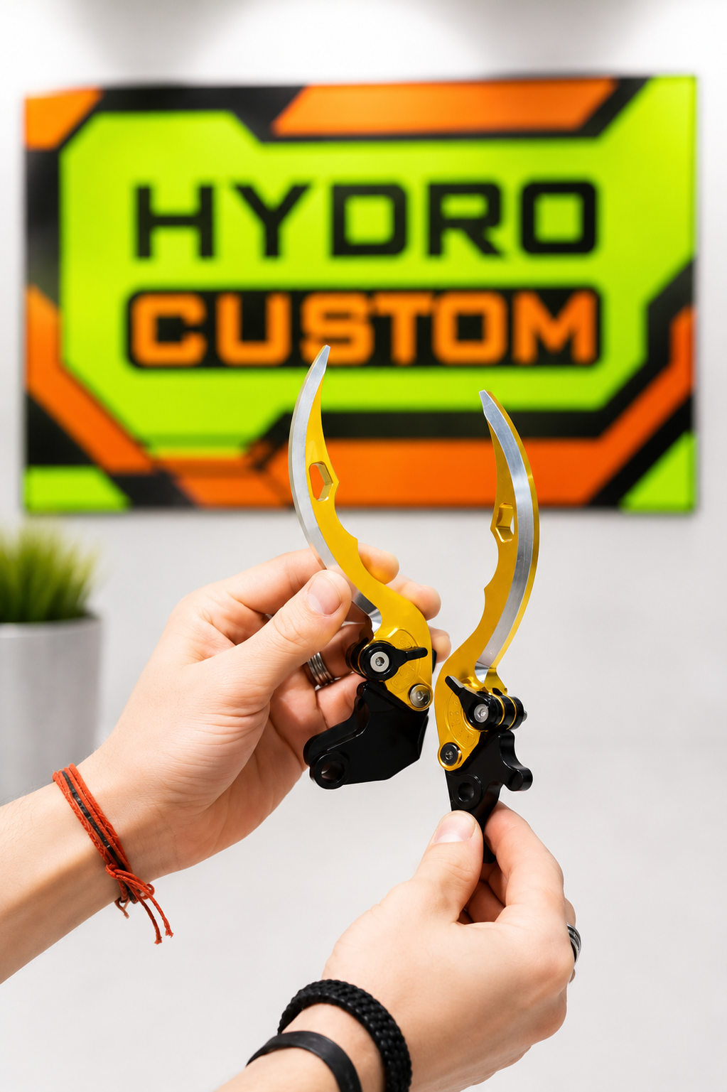 Blade/Shark style  Adjustable Brake and Clutch lever Set compatible with r15M, V3, V4.
