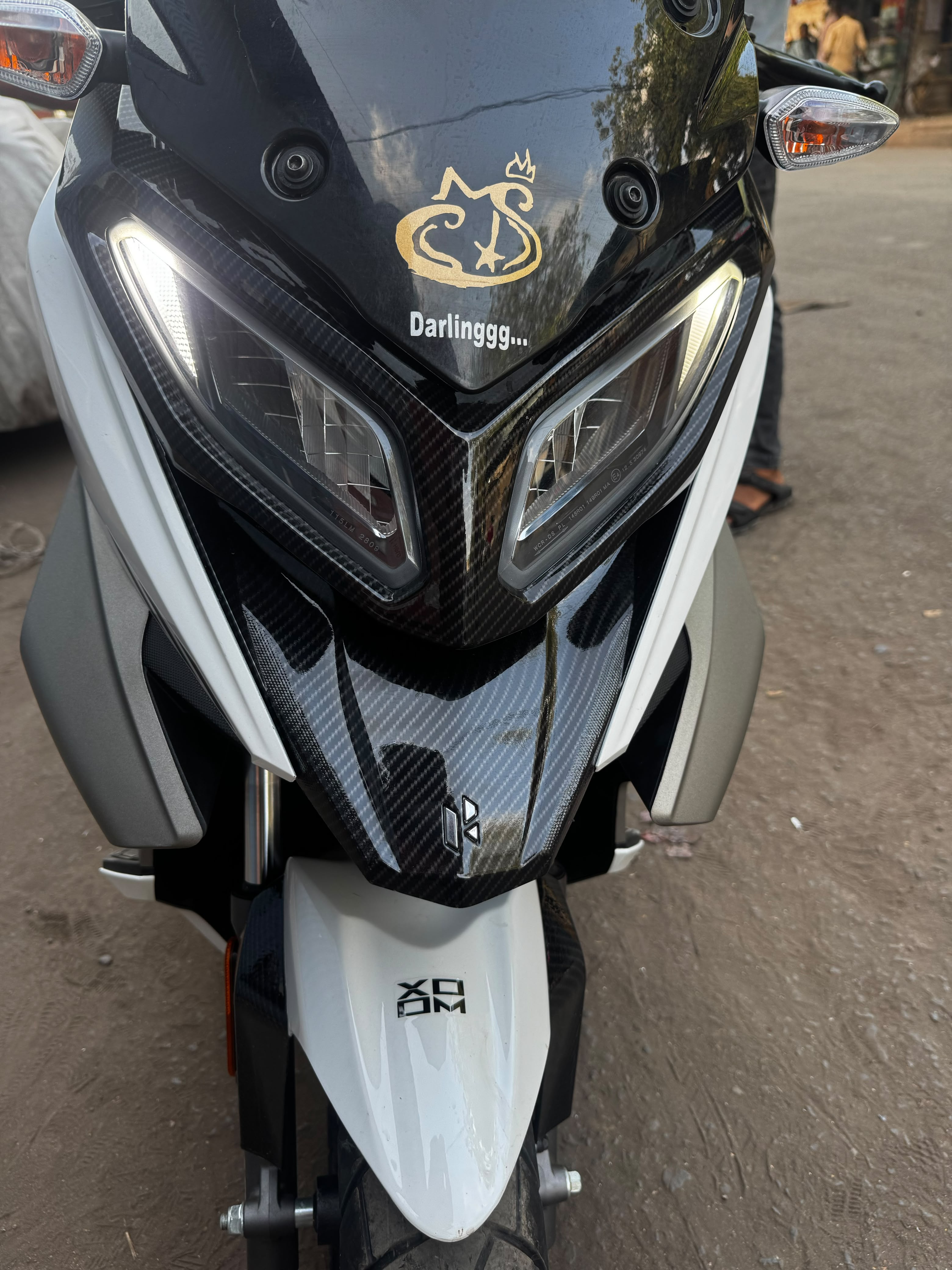 Hero Xoom 160 Headlight Mask – Carbon Fibre Hydro Dipped