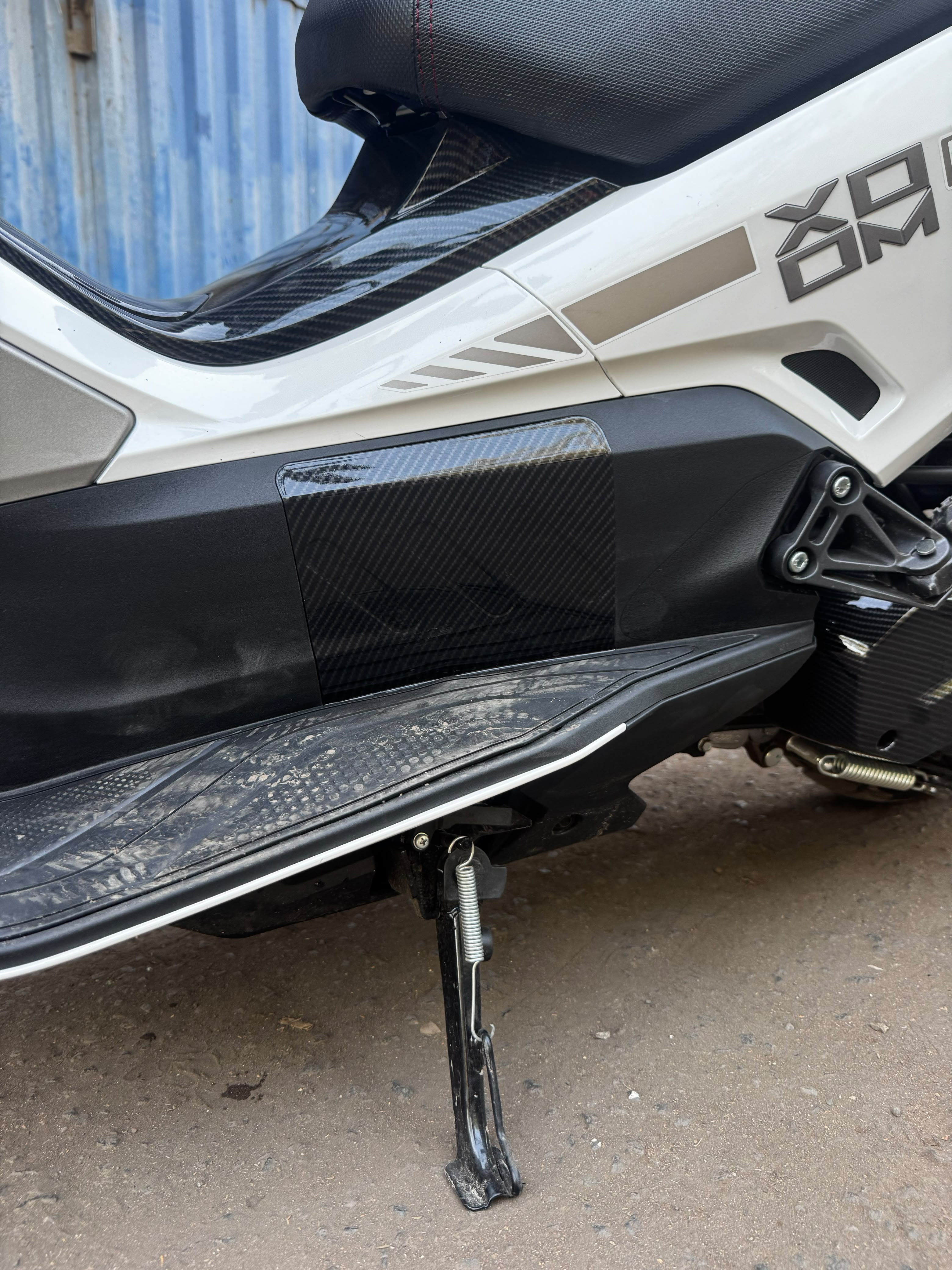 Hero Xoom 160 Footboard Cover Set– Carbon Fibre Hydro Dipped