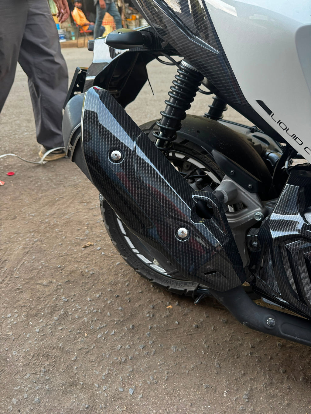 Hero Xoom 160 Silencer Cover – Carbon Fibre Hydro Dipped