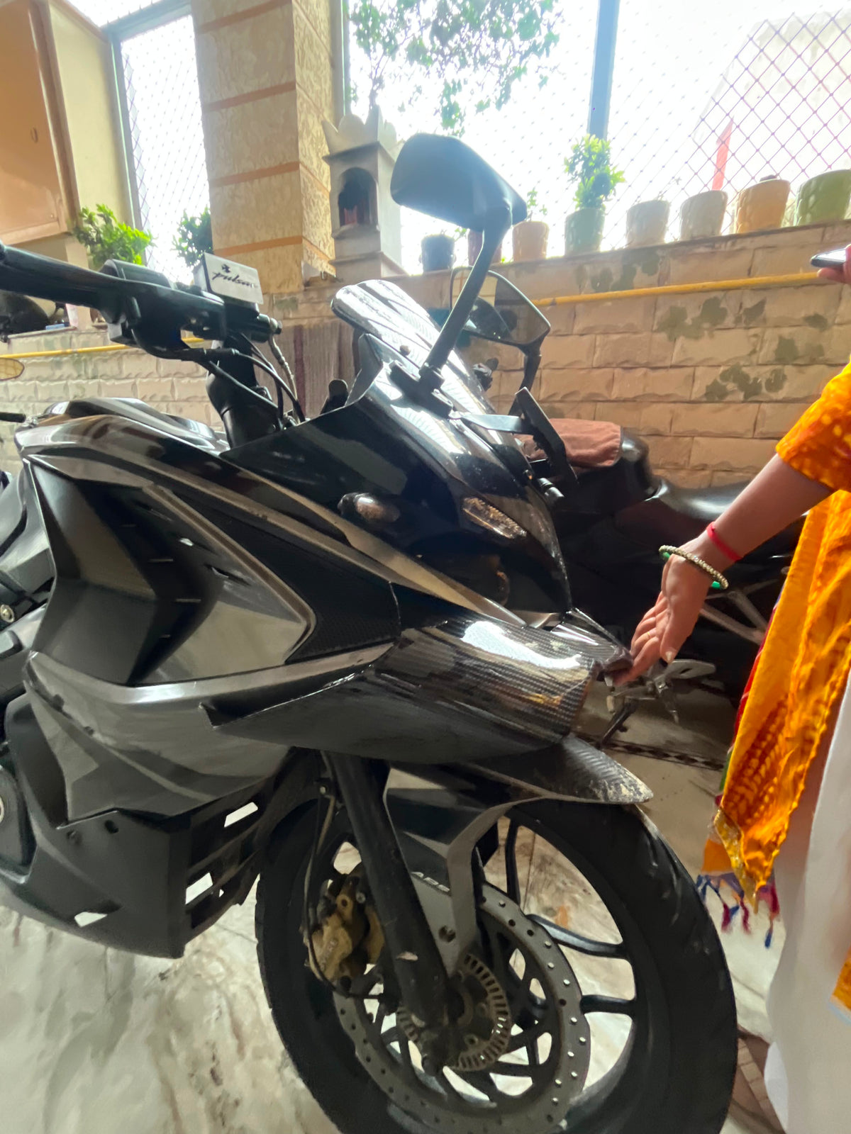 S1000RR Style Winglet for Bajaj Pulsar RS 200 – Carbon Fibre Hydro Dipped