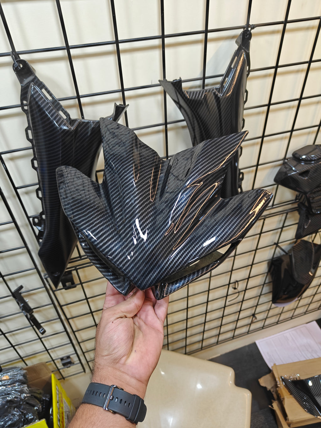Mt15/ Mt03 Premium Carbon Fibre Hydrodipped front mask/Indonesian style mask