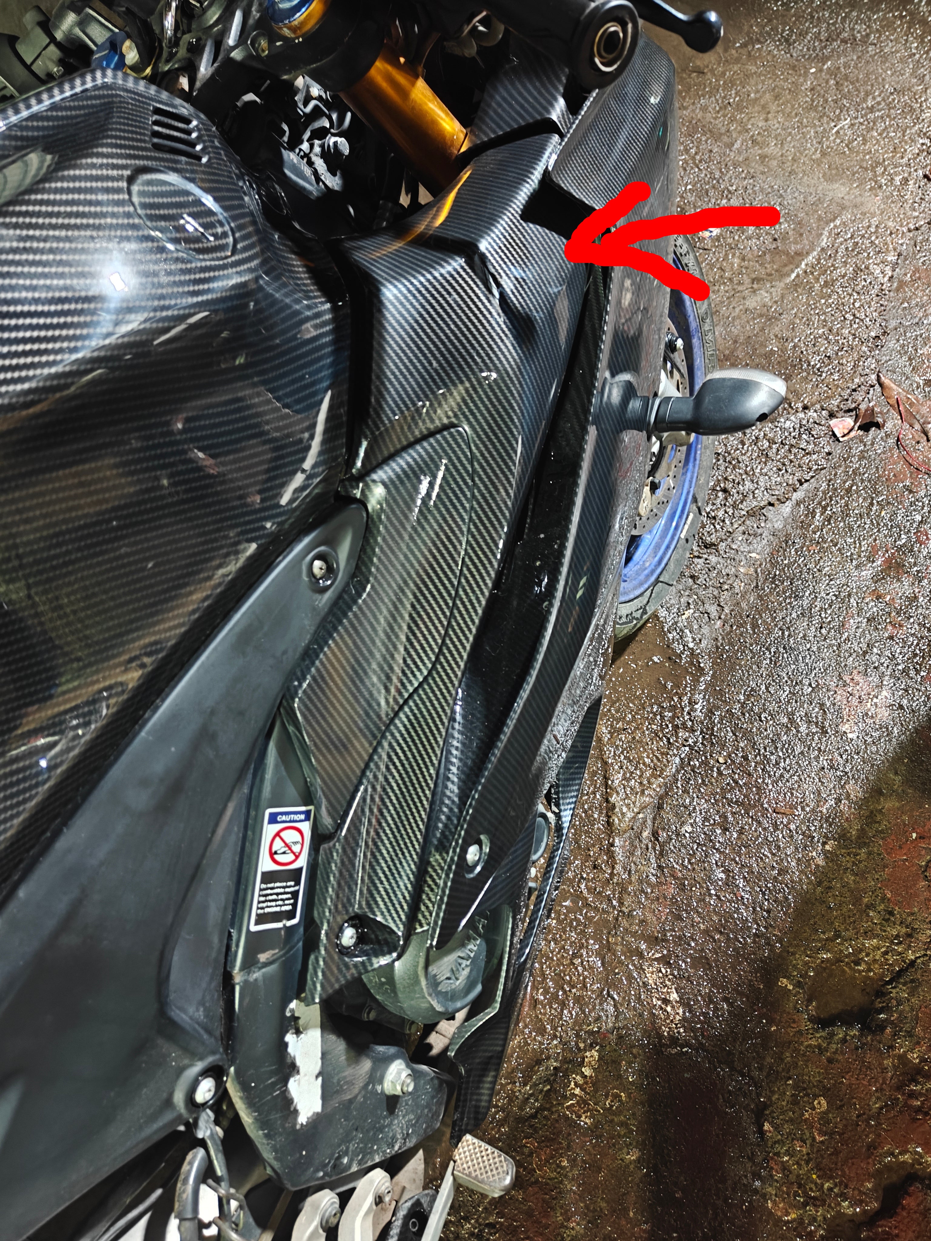 Inner Side Panel for Yamaha R15 V4 / R15M – Carbon Fibre Hydro Dipped