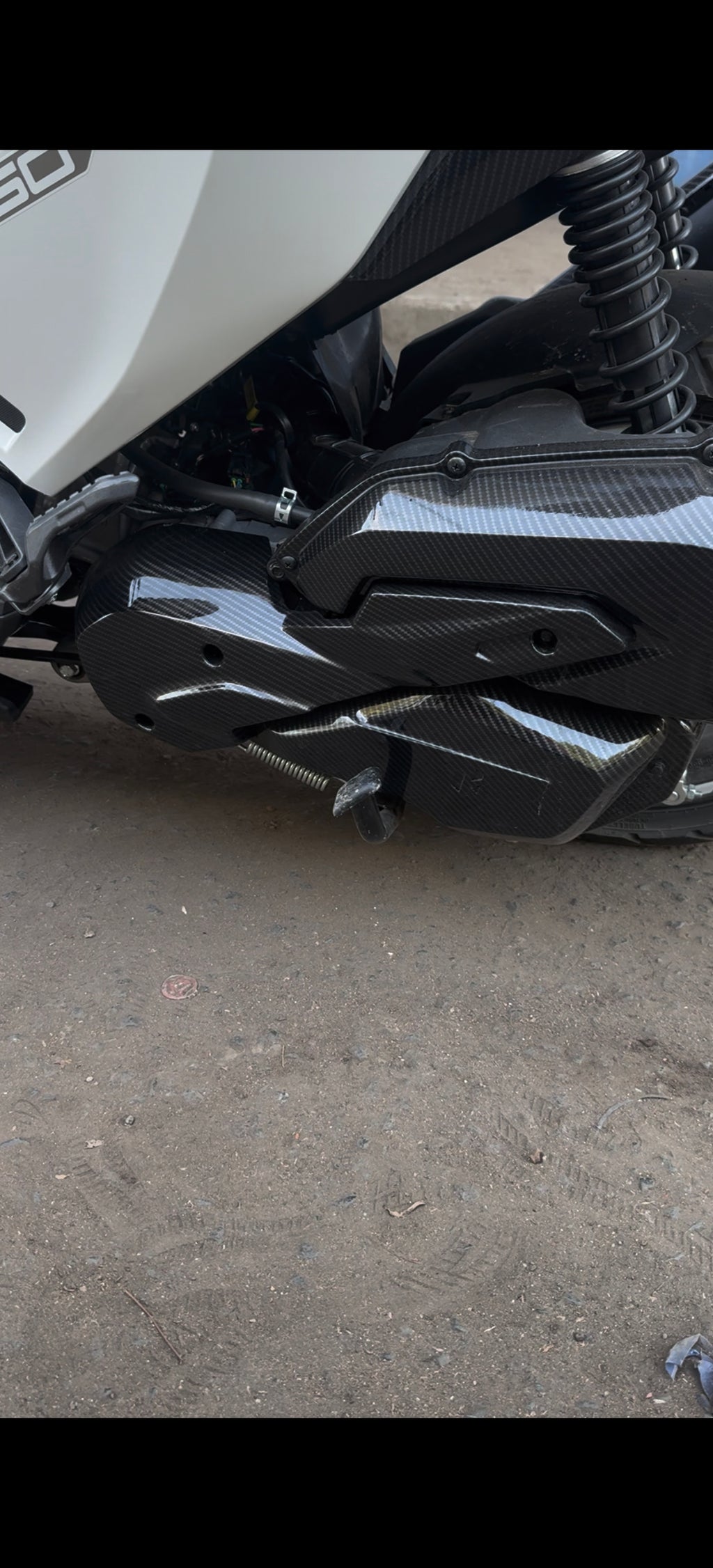 Hero Xoom 160 Filter Cover – Carbon Fibre Hydro Dipped
