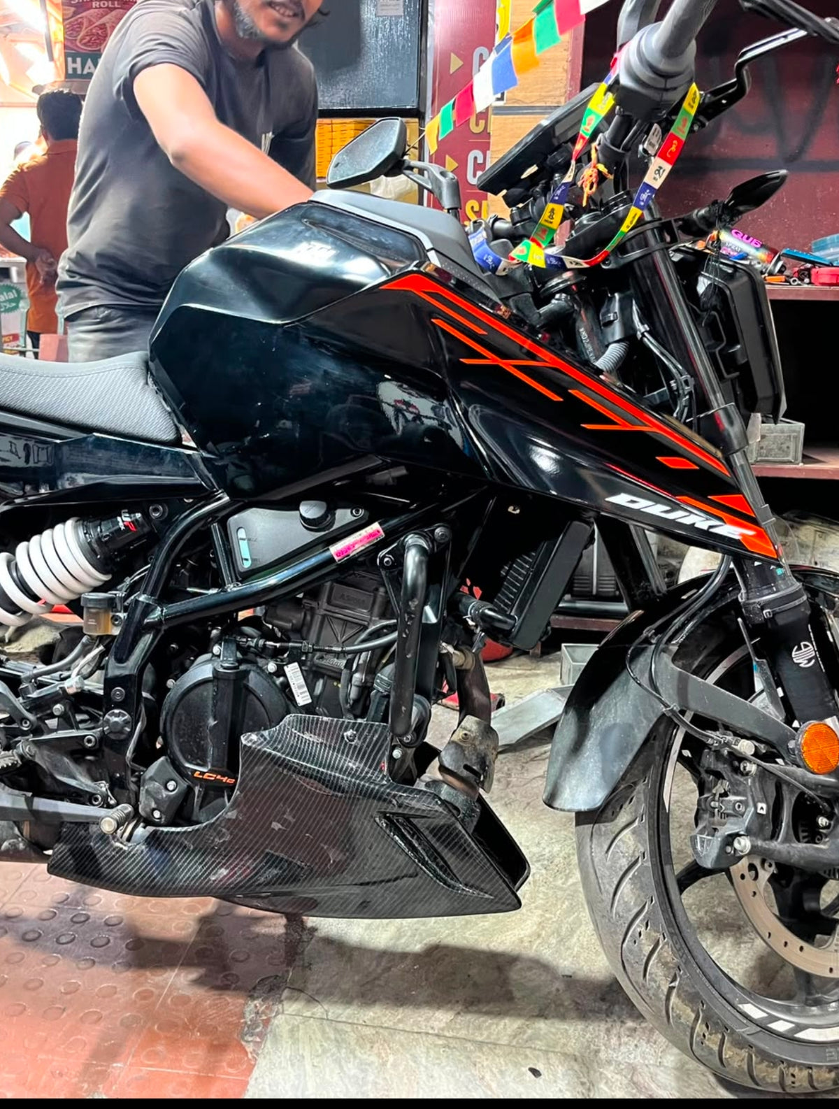 Underbelly for KTM Duke Gen 3 & RC – Carbon Fibre Hydro Dipped