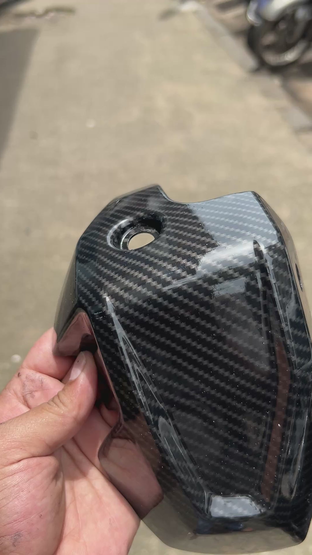 Burgman Carbon fibre Small silencer Cover(2018-25) Model