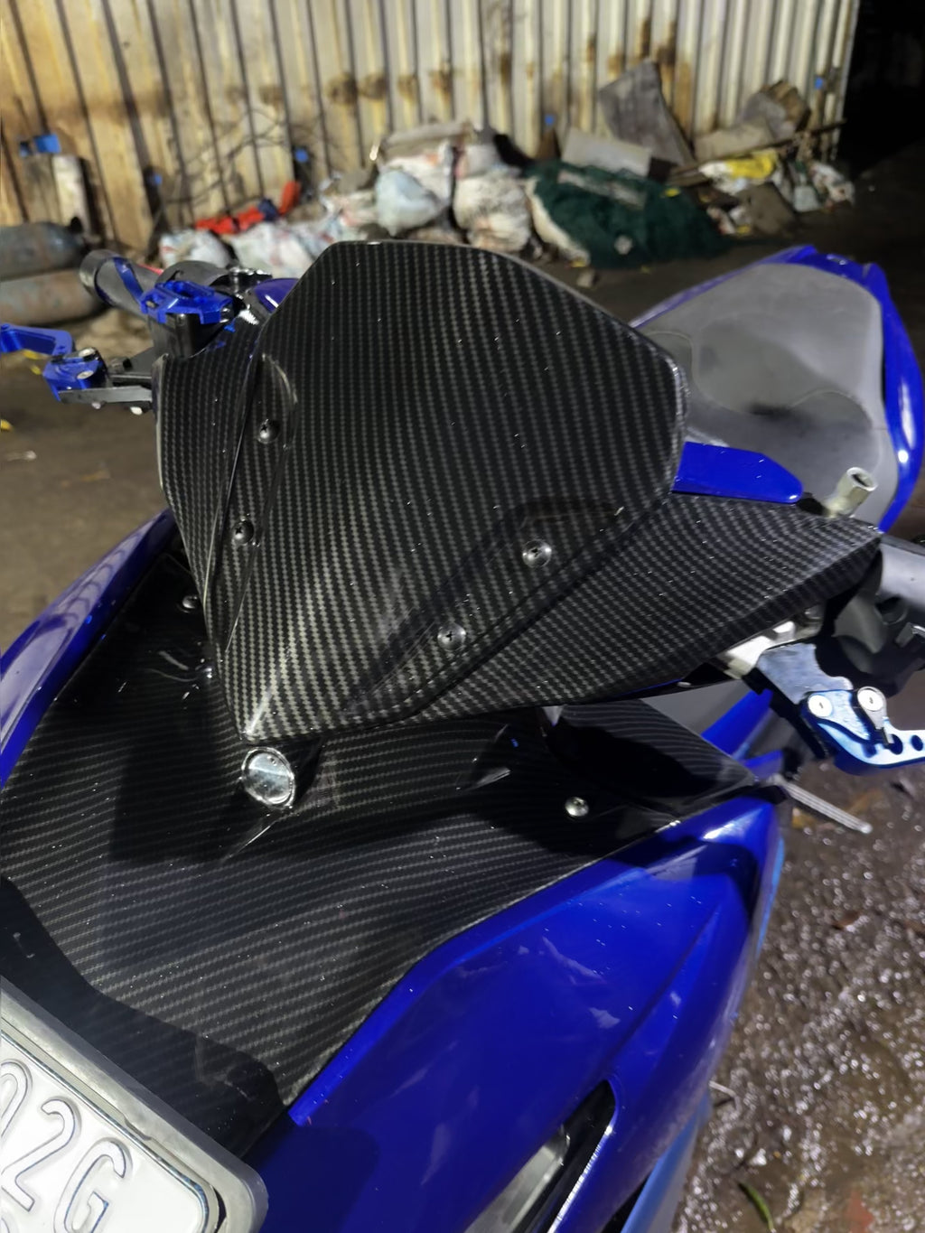 Front Visor Inner Panel for Yamaha Aerox 155 – Carbon Fibre Hydro Dipped