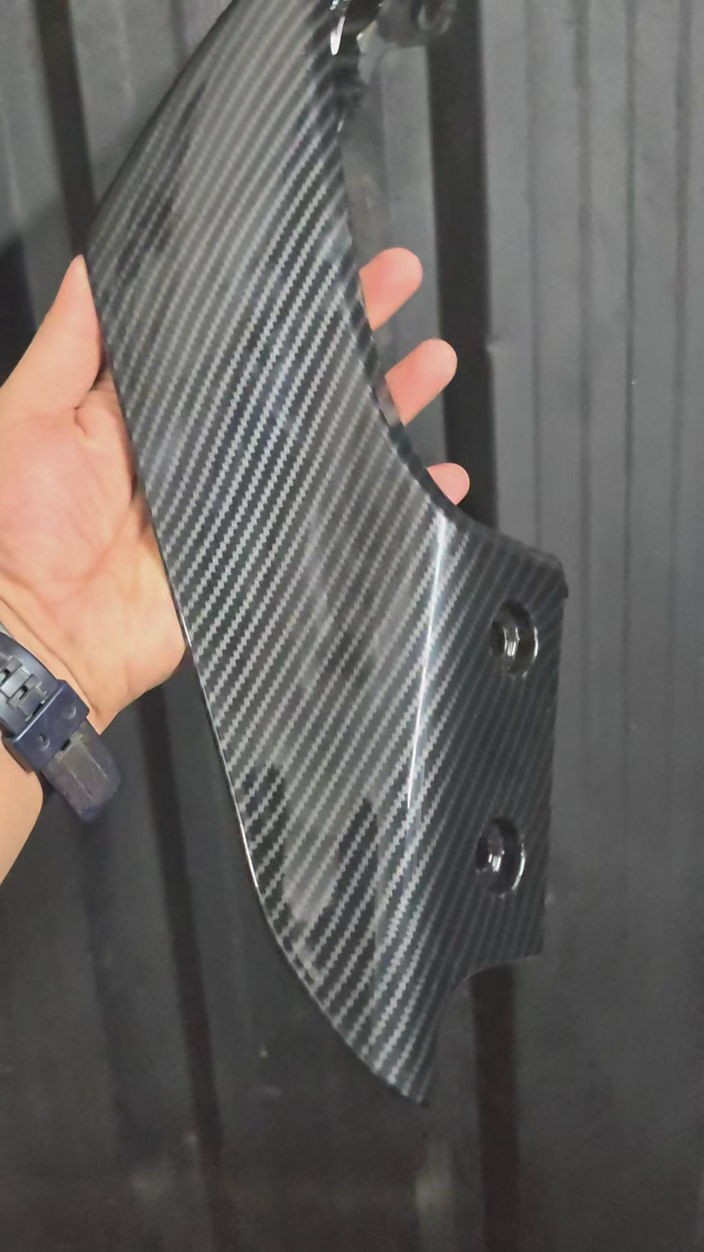 Rear Side Panel Set for Yamaha R15 V3 – Dark Carbon Fibre Hydro Dipped